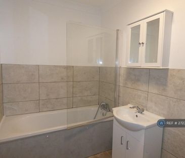 2 bedroom bungalow to rent - Photo 2