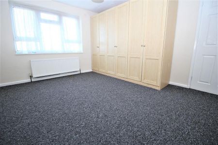 3 bedroom maisonette to rent - Photo 3