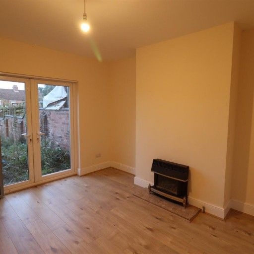 3 BED Semi-detached house To rent - Photo 1