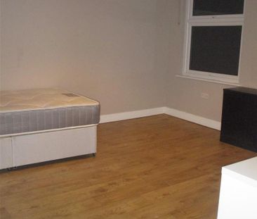 Coronation Road, Southville, Bristol - Photo 1