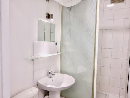 Paris XXème, Ménilmontant 2 pièces de 35,14 m² refait à neuf - Photo 2