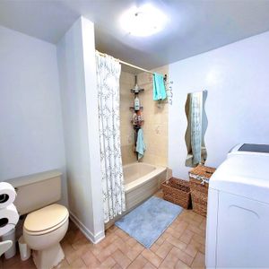 GRAND 5 1/2 PRES DU METRO LONGUEUIL - Photo 3