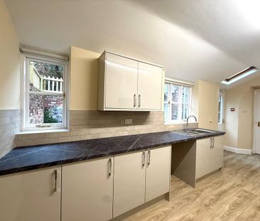 2 bedroom ground floor flat to rent - Photo 1