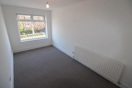 4 bedroom detached house to rent - Photo 4