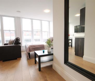 Studio to rent - Photo 1