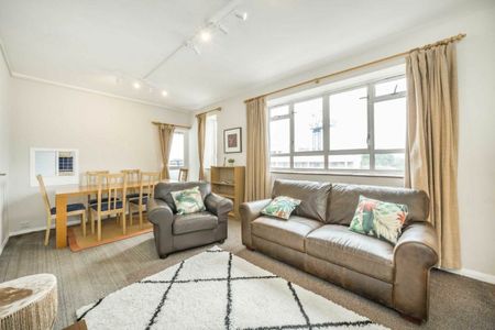 Churchill Gardens, Pimlico, SW1V - Photo 2