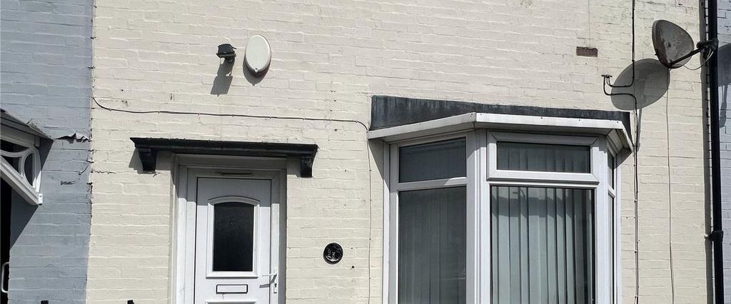 3 bedroom terraced house to rent - Photo 1