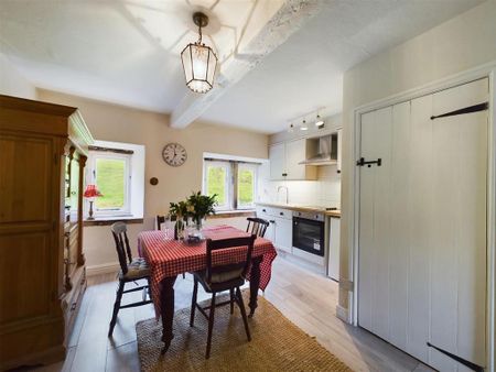 2 bedroom terraced house to rent - Photo 2