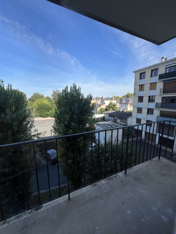 Location Appartement 1 pièce 37m² ORLEANS 45000 - Photo 5