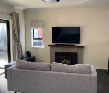 Ellerslie/Mt Welington Border, 3 Bedrooms - Photo 1