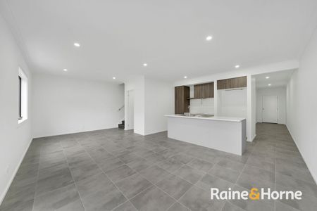 Brand New Family Home in Wyndham Vale - Photo 2