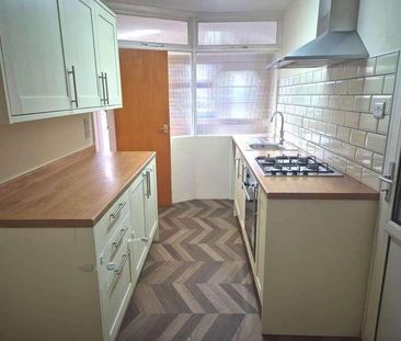 Ridgway, Barton Seagrave, Kettering, NN15 - Photo 4