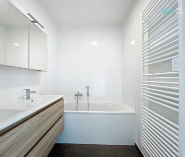 Appartement met drie slaapkamers in Schaarbeek - Photo 5