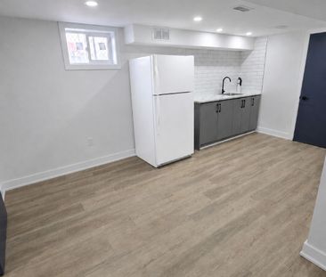 For Lease - 46 Pitt Avenue, Toronto, Ontario - Photo 6