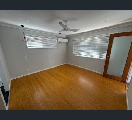 59 Jabiru Avenue, Burleigh Waters, Qld 4220 - Photo 2