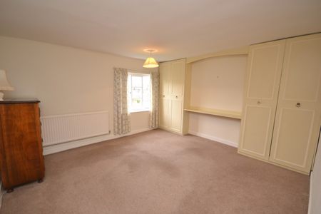 3 bed Semi-Detached House for Rent - Photo 5
