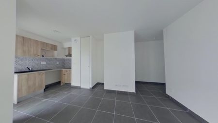 Location Appartement 3 pièces 61m² CHAMBRAY LES TOURS 37170 - Photo 2