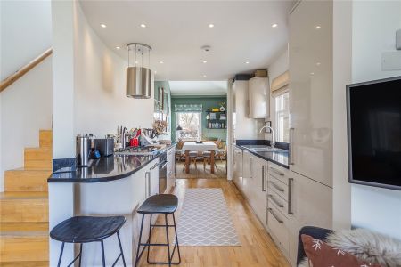 St. Georges Road, Twickenham, TW1 flat to rent - Photo 3