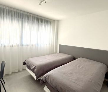 2 Bedroom Apartment For Rent in Estepona, Málaga - Photo 4