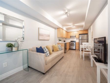 For Lease - 4975 Southampton Drive Unit# 211, Mississauga, Ontario - Photo 2