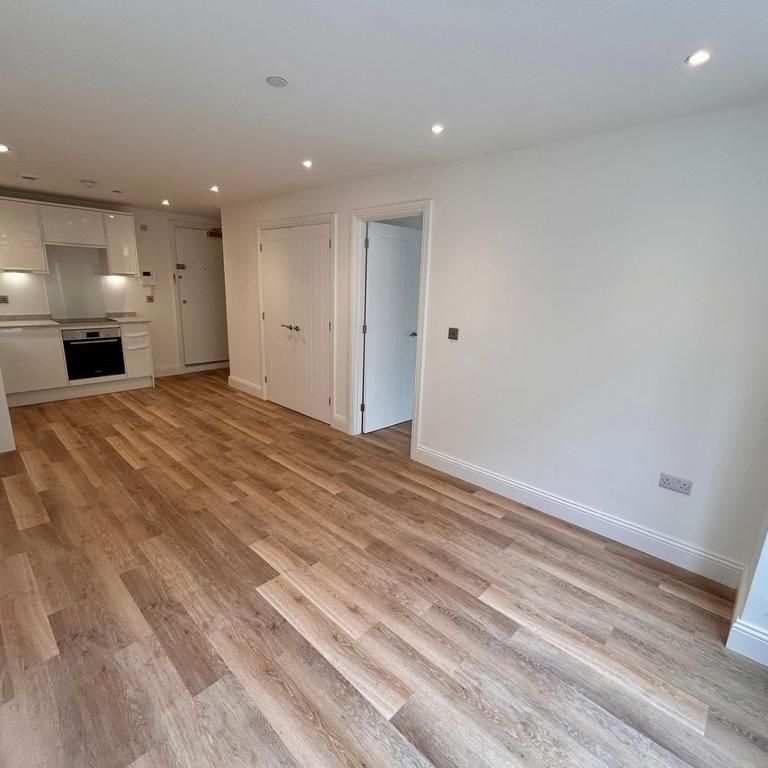 1 bedroom flat to rent - Photo 1