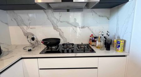 Stunning Summit Residence - Photo 4