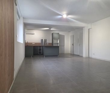 Location Appartement 3 pièces 81 m2 à Pont-Saint-Esprit - Photo 4