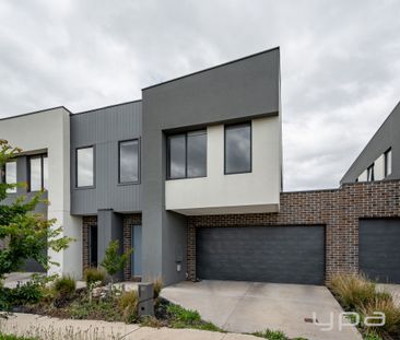 The Perfect Townhouse! - Photo 4