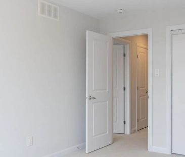 415 SILVERBERRY PRIVATE - Photo 3