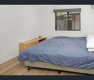 3-bedroom duplex in Trinity Beach - Photo 5