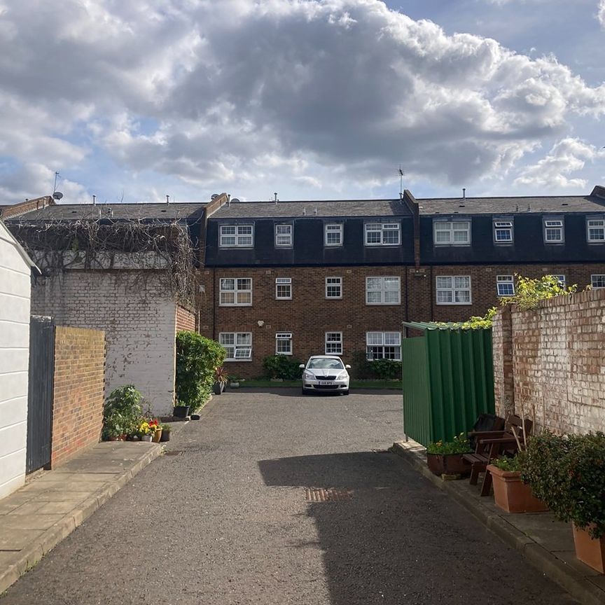 1 Bed Flat, Abbey Court, SE17 - Photo 1