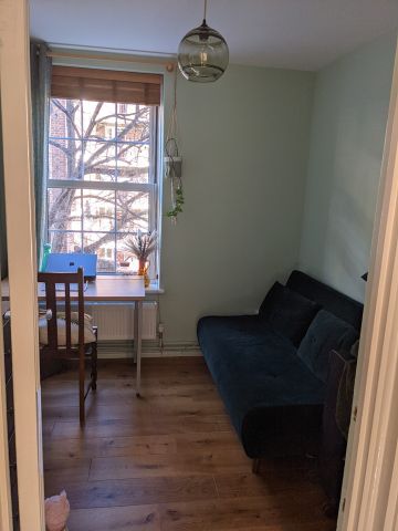 2 Bed Flat, Kingsgate House, SW9 - Photo 3