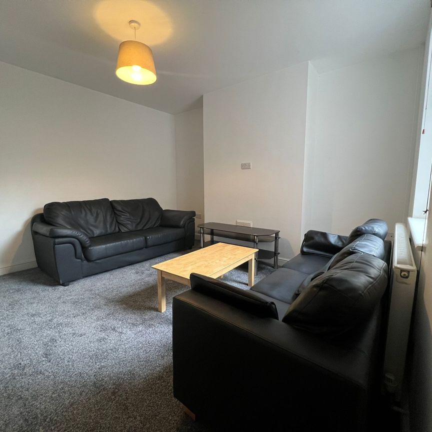 4 Ridding Terrace, NG3 1DW, NOTTINGHAM - Photo 1