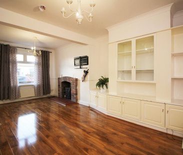 3 bedroom terraced house to rent - Photo 4