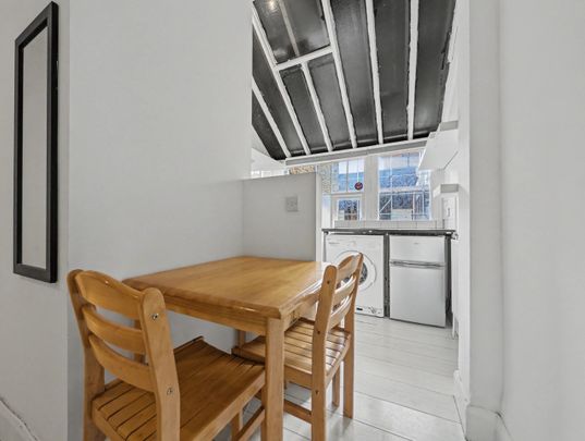 Studio Flat, Ferme Park Road, N8 - Photo 1