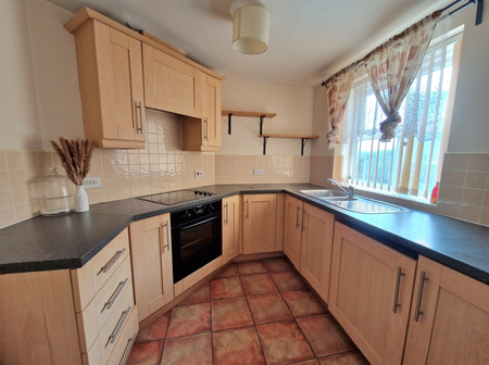 2 bedroom flat to rent - Photo 5