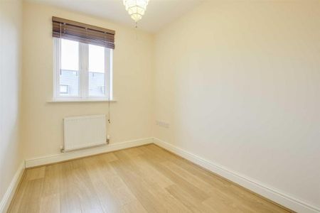 4 bedroom townhouse to rent - Photo 5