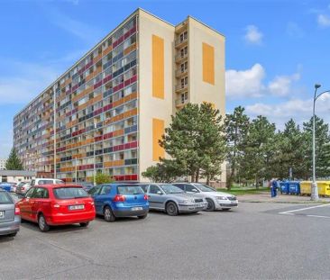 Světlý byt se zasklenou lodžií - Photo 4