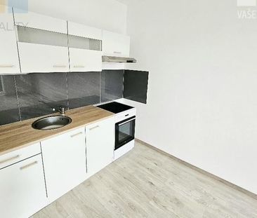 PRENÁJOM 1 IZBOVÝ BYT /34 M2/ SEVER / BALKÓN/ PIVNICA - Photo 3