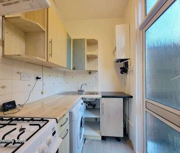 The Grove, Palmers Green, N13 - Photo 5