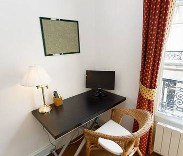 Logement à Paris, Location meublée - Photo 3