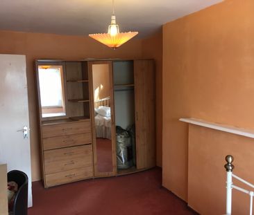 Room in a Shared House, Romford Road, E15 - Photo 1
