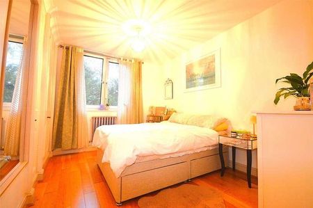 Winterfold Close, London, SW19 - Photo 4