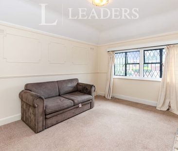 1 bedroom maisonette to rent Sidney Road, Walton-on-Thames, KT12 - Photo 2