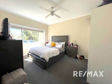 380 Lake Albert Road, Kooringal - Photo 5