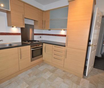 2 bedroom apartment to rent - Photo 3