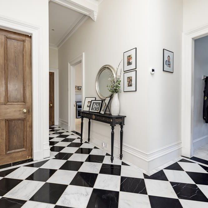 4 bedroom flat to rent - Photo 1