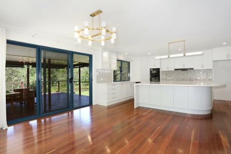 EXPERIENCE THE ULTIMATE ACREAGE LIVING - Photo 4