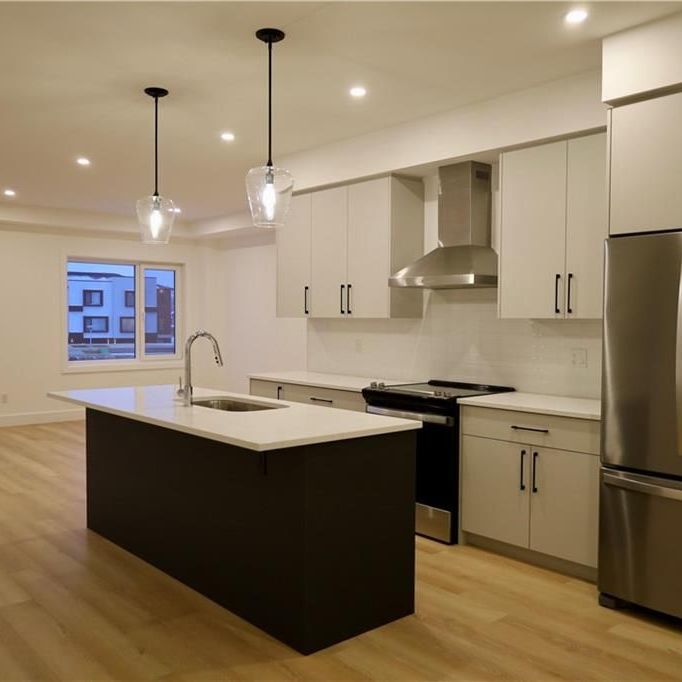For Lease - 4255 Lismer Lane Unit# 17, London South, Ontario - Photo 1