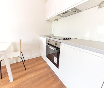 Studio to rent - Photo 3